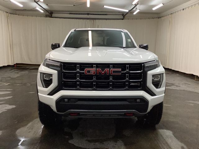 2025 GMC Canyon 4WD AT4