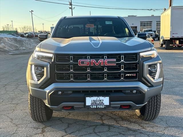 2025 GMC Canyon 4WD AT4