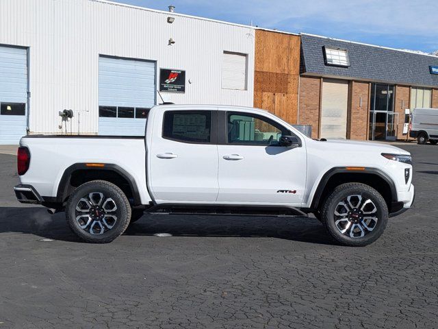 2025 GMC Canyon 4WD AT4