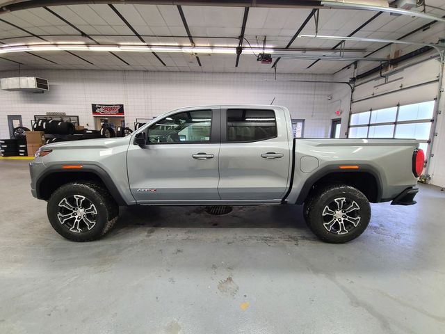 2025 GMC Canyon 4WD AT4