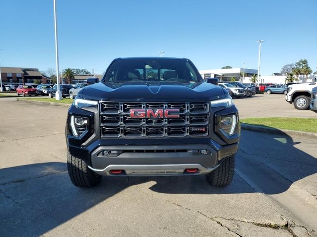 2025 GMC Canyon 4WD AT4