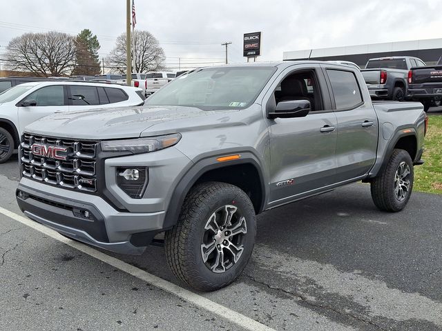 2025 GMC Canyon 4WD AT4