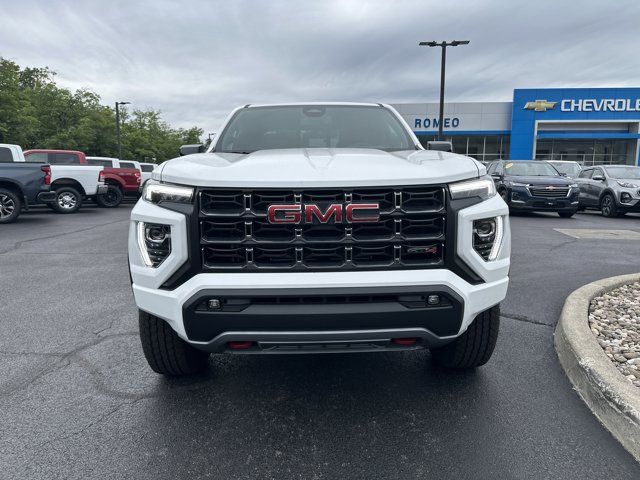 2025 GMC Canyon 4WD AT4
