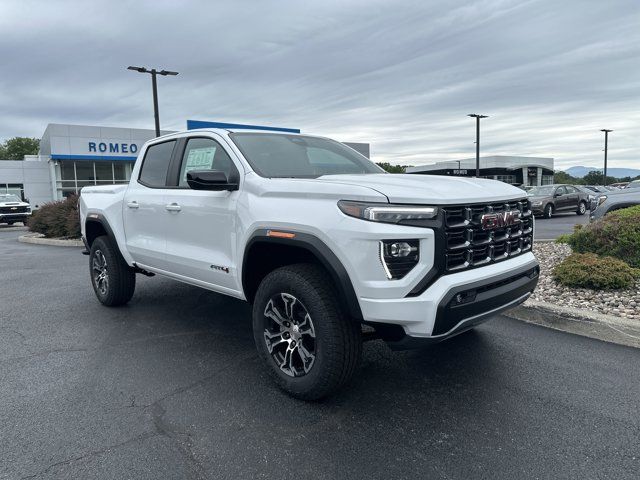 2025 GMC Canyon 4WD AT4