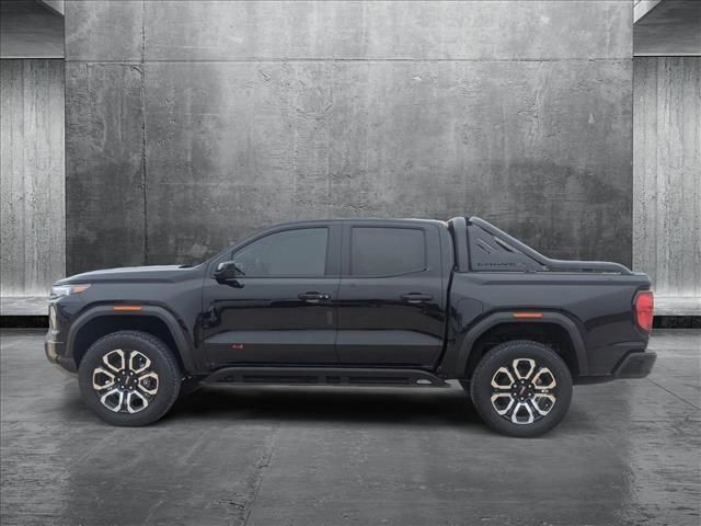 2025 GMC Canyon 4WD AT4