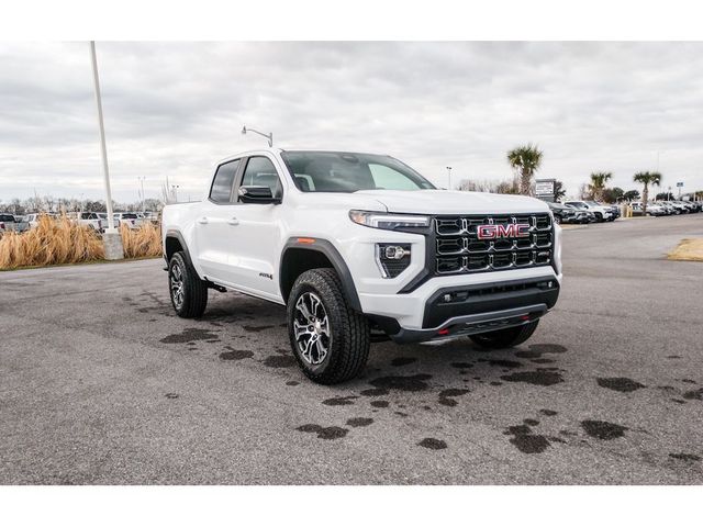 2025 GMC Canyon 4WD AT4