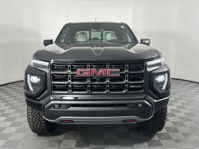 2025 GMC Canyon 4WD AT4