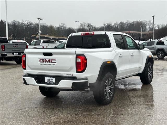 2025 GMC Canyon 4WD AT4