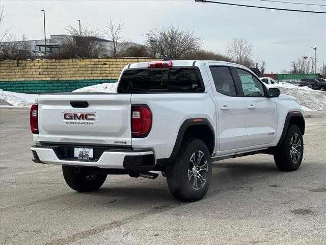 2025 GMC Canyon 4WD AT4