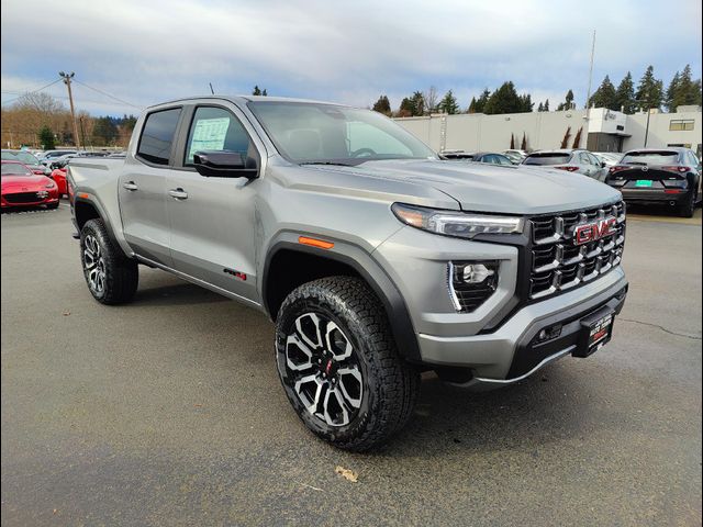 2025 GMC Canyon 4WD AT4