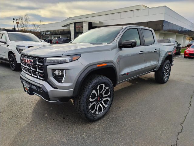 2025 GMC Canyon 4WD AT4