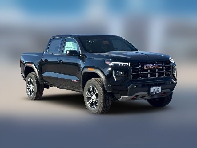 2025 GMC Canyon 4WD AT4