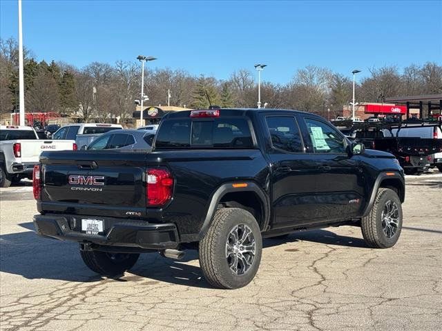 2025 GMC Canyon 4WD AT4