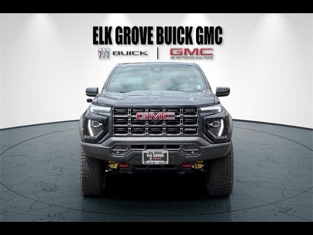 2025 GMC Canyon 4WD AT4