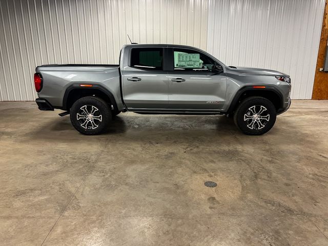 2025 GMC Canyon 4WD AT4