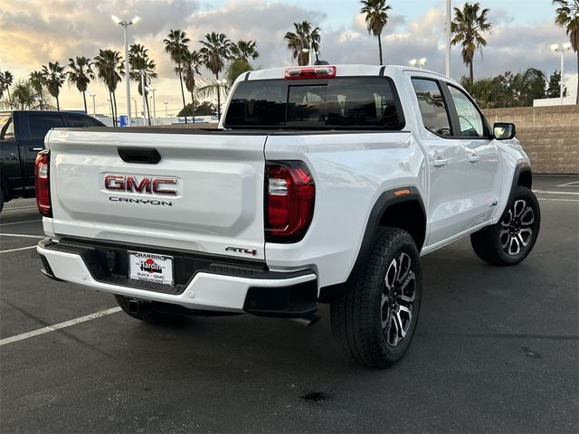 2025 GMC Canyon 4WD AT4