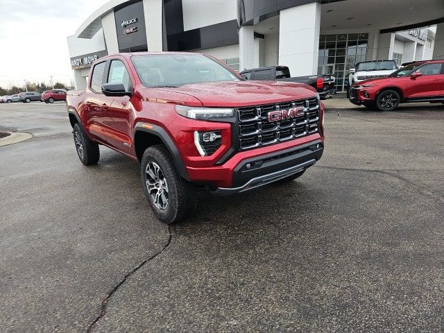 2025 GMC Canyon 4WD AT4