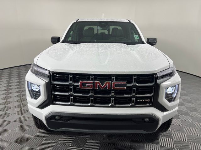 2025 GMC Canyon 4WD AT4