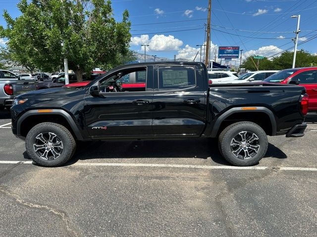 2025 GMC Canyon 4WD AT4