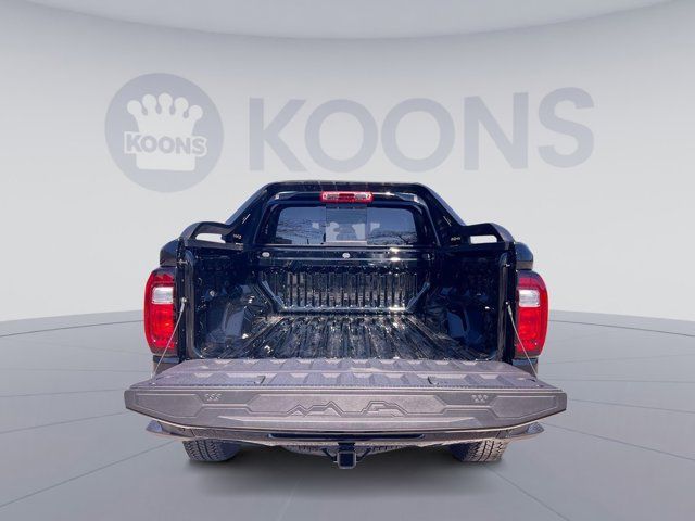 2025 GMC Canyon 4WD AT4