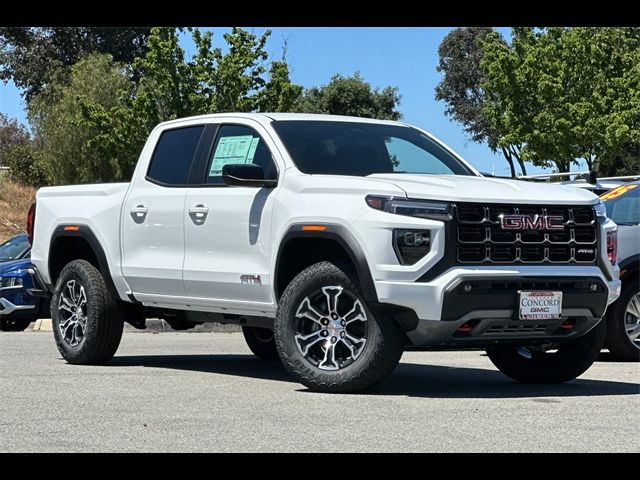 2025 GMC Canyon 4WD AT4