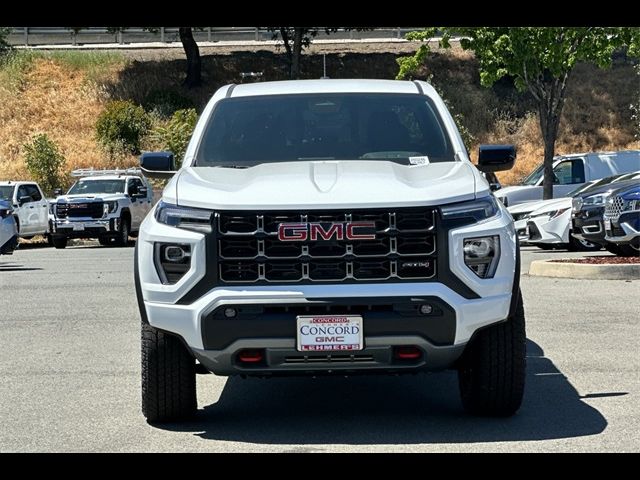 2025 GMC Canyon 4WD AT4