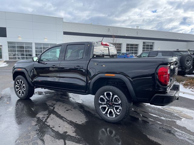 2025 GMC Canyon 4WD AT4