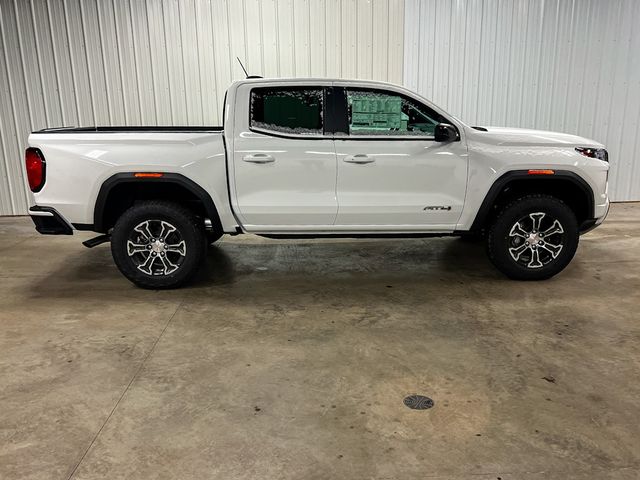 2025 GMC Canyon 4WD AT4