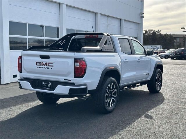 2025 GMC Canyon 4WD AT4