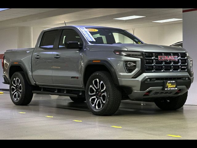 2025 GMC Canyon 4WD AT4