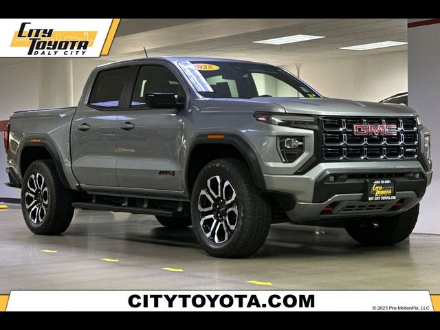 2025 GMC Canyon 4WD AT4