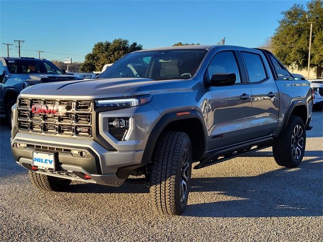 2025 GMC Canyon 4WD AT4