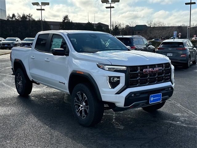 2025 GMC Canyon 4WD AT4