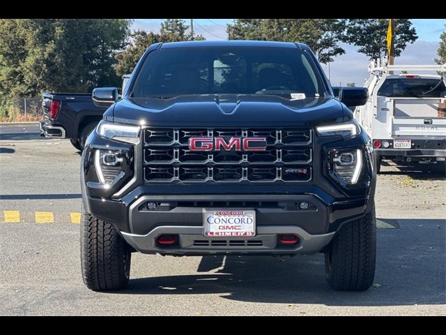 2025 GMC Canyon 4WD AT4