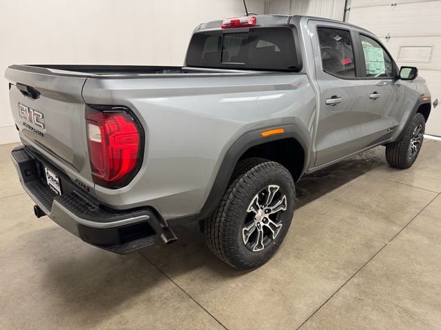 2025 GMC Canyon 4WD AT4