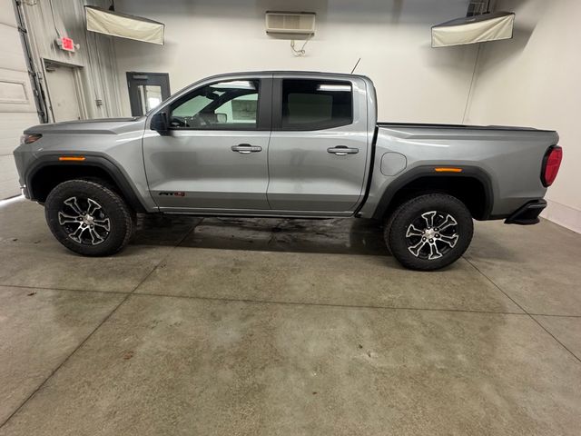 2025 GMC Canyon 4WD AT4