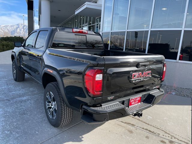 2025 GMC Canyon 4WD AT4