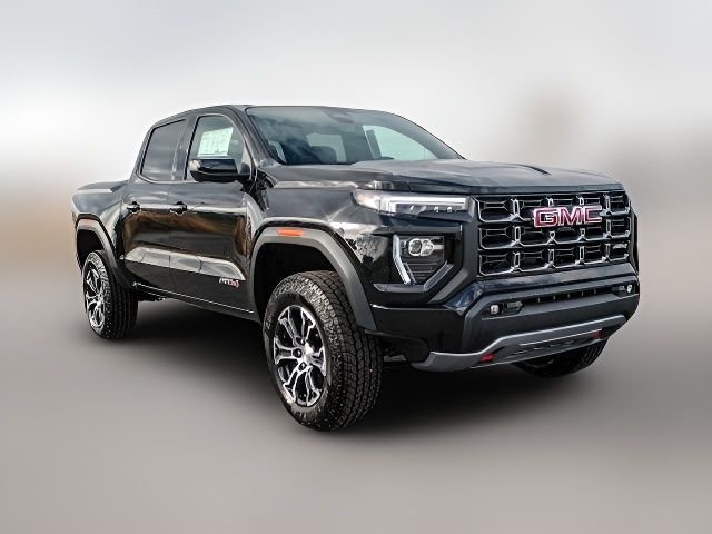 2025 GMC Canyon 4WD AT4