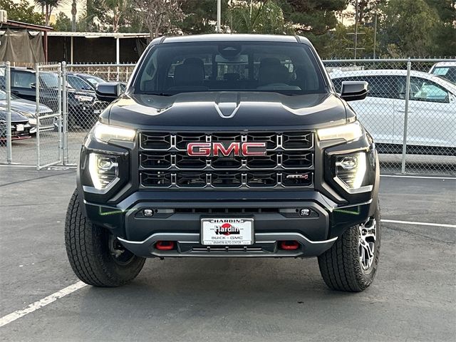 2025 GMC Canyon 4WD AT4