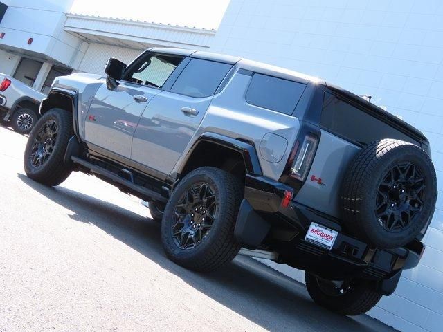 2025 GMC HUMMER EV SUV 2X