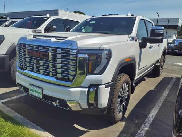 2025 GMC Sierra 2500HD Denali