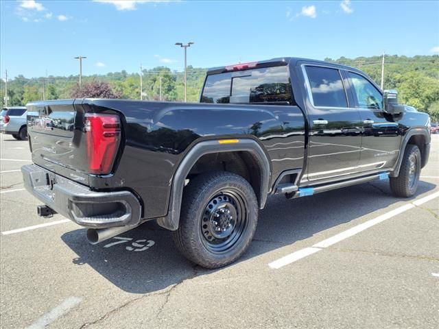 2025 GMC Sierra 2500HD Denali