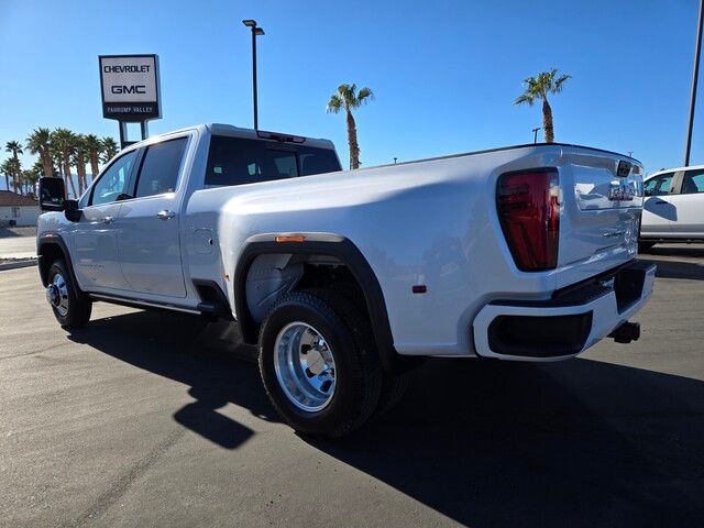 2025 GMC Sierra 3500HD Denali