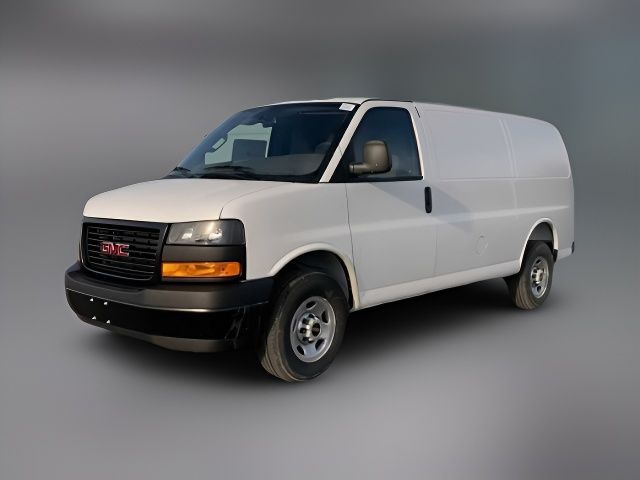 2025 GMC Savana Base