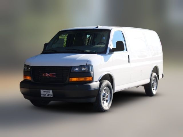 2025 GMC Savana Base