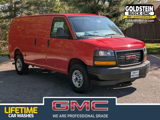 2025 GMC Savana Base