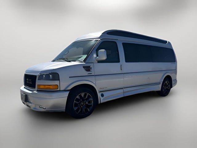 2025 GMC Savana Base