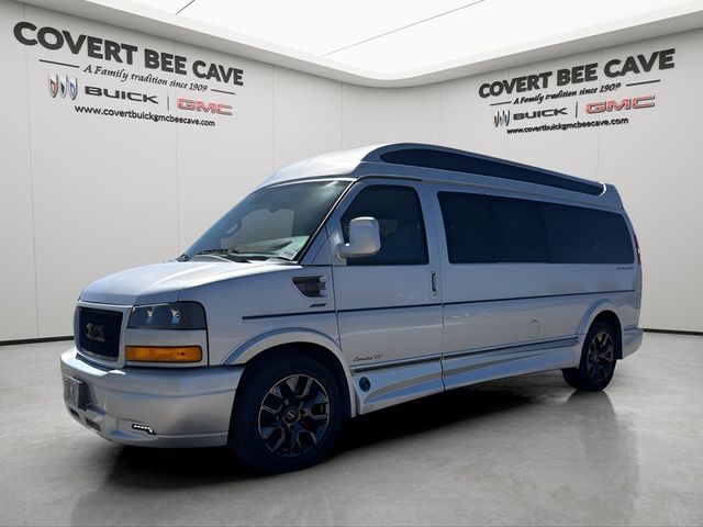 2025 GMC Savana Base