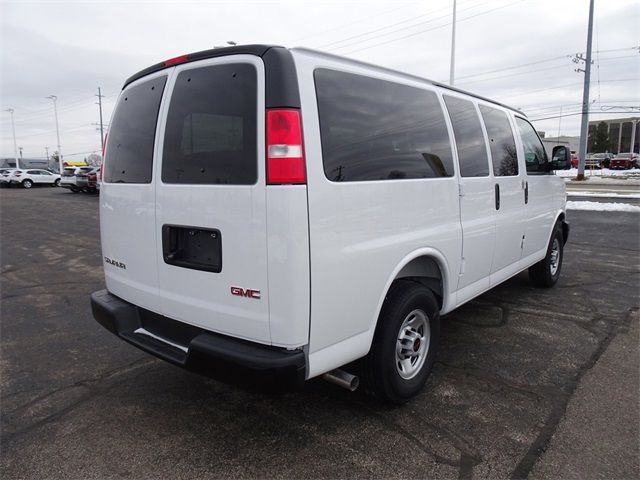 2025 GMC Savana LS