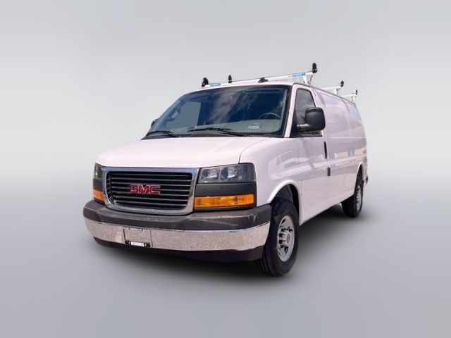 2025 GMC Savana Base